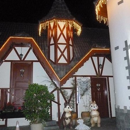 Pousada Dos Esquilos Campos do Jordão Екстериор снимка